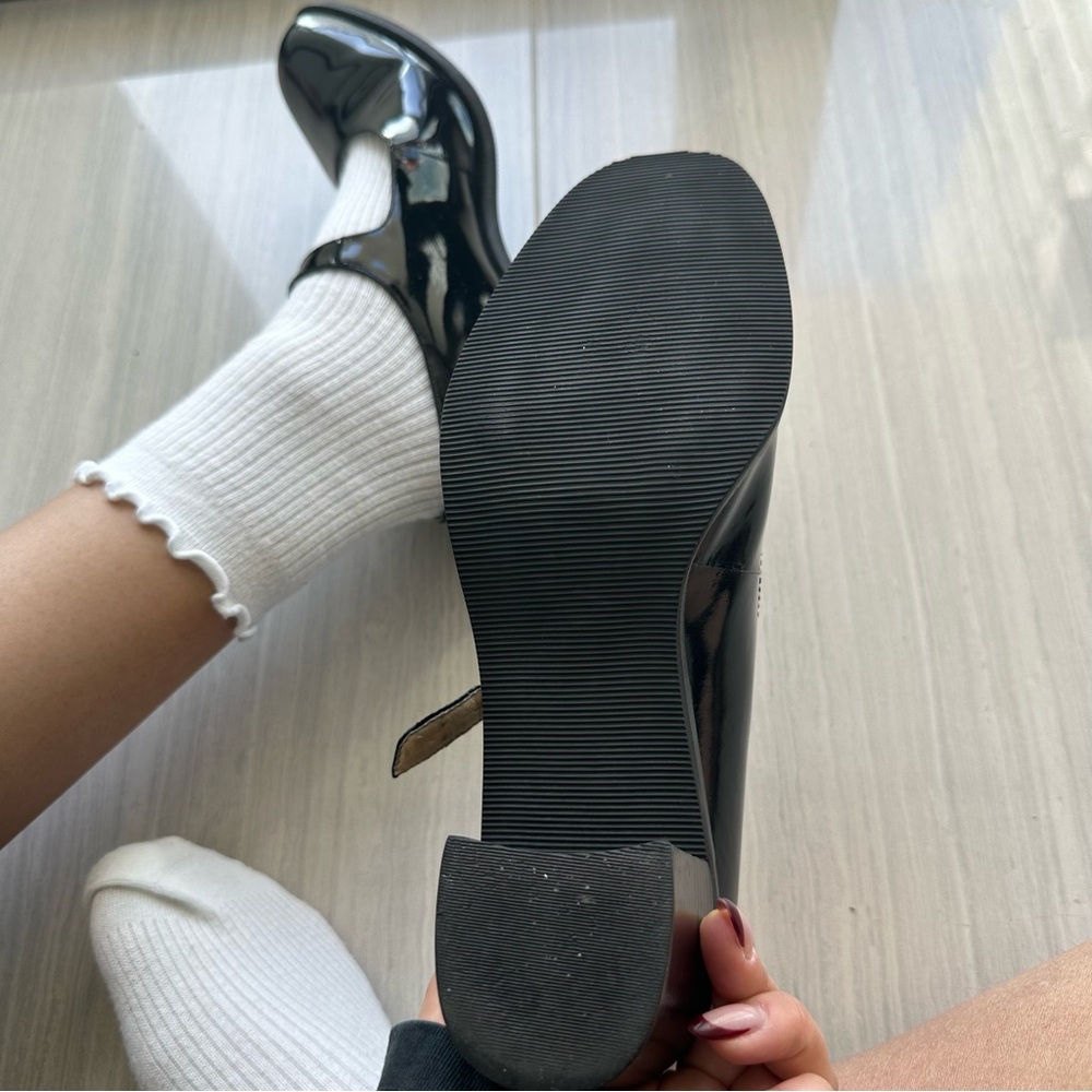 Nine West • Mary Janes - Picture 8 of 15
